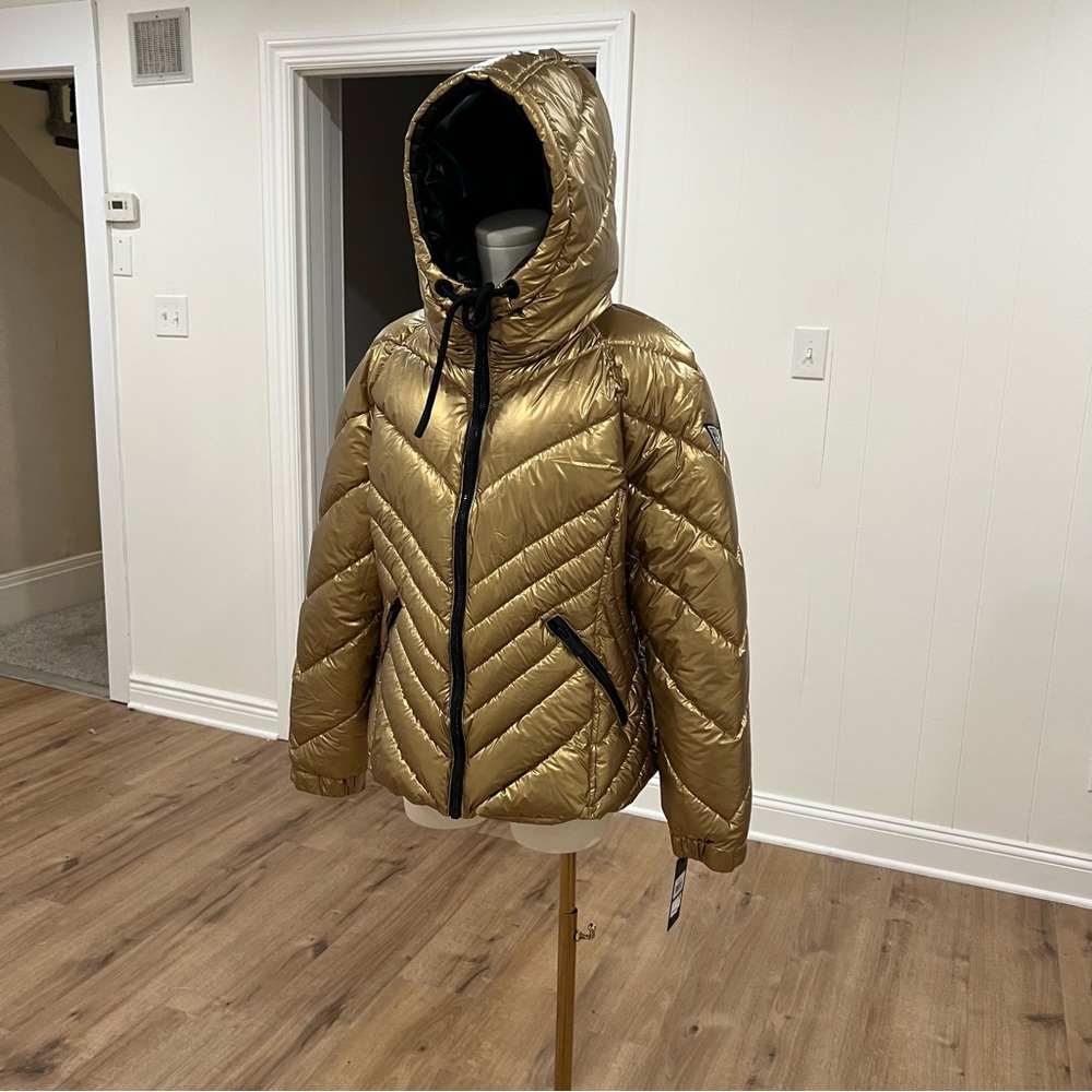 GUESS Metallic Gold Quilted Hooded Puffer Coat Women XXL/2X Zip NWT - Picture 9 of 16